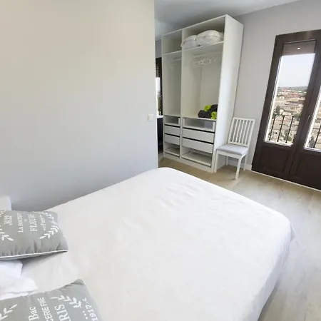 Nunez De Arce Apartmán Toledo